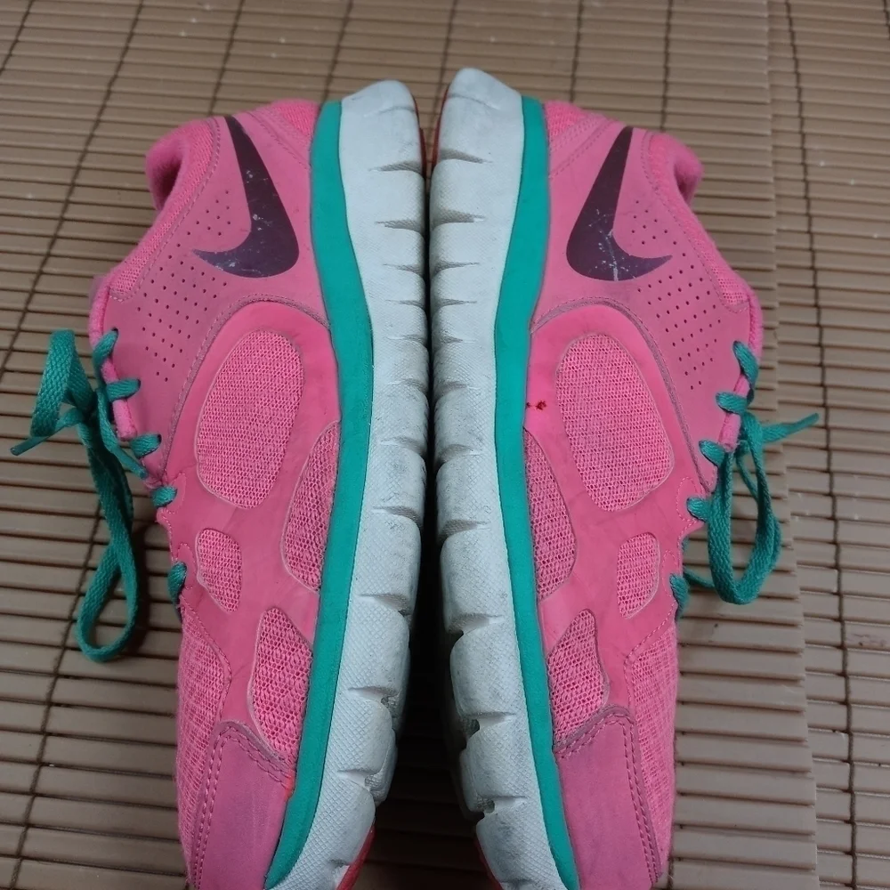 Nike Flex 2012 Women Pink Athletic Running Shoes Size 9.5 #512108-602 EUC. 250pe